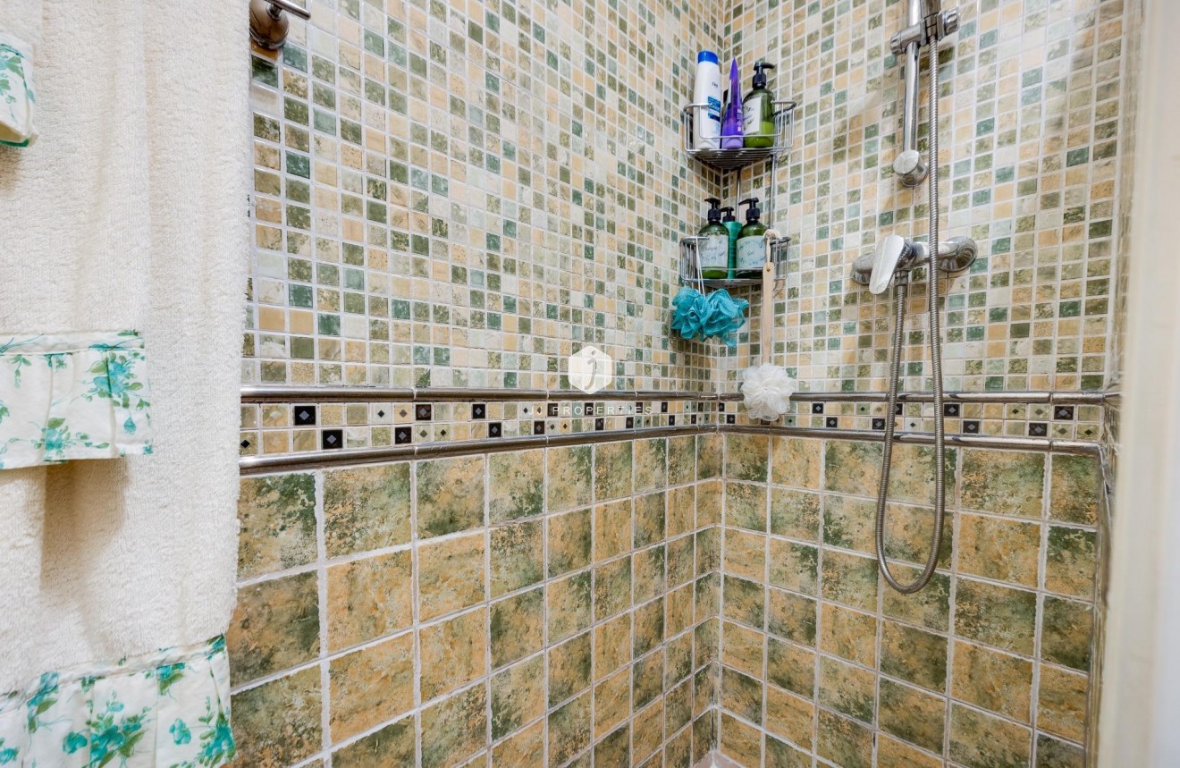 Z drugiej ręki - Daszek -
Torrevieja - Centro