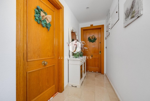 Z drugiej ręki - Daszek -
Torrevieja - Centro