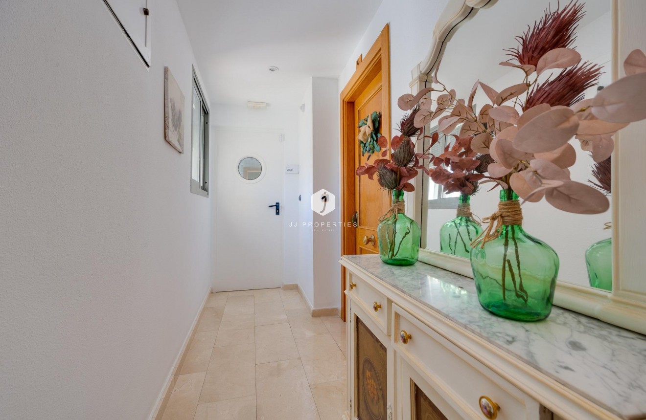 Z drugiej ręki - Daszek -
Torrevieja - Centro