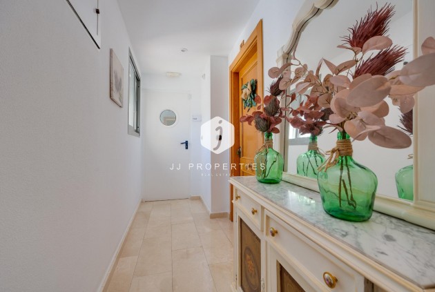 Z drugiej ręki - Daszek -
Torrevieja - Centro