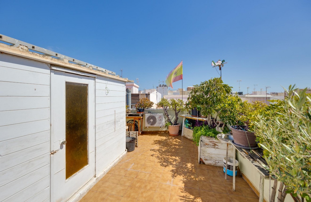 Z drugiej ręki - Daszek -
Torrevieja - Centro