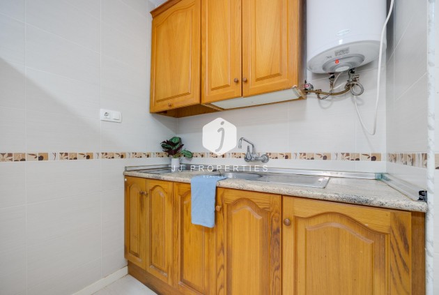 Z drugiej ręki - Mieszkanie w bloku -
Torrevieja - Cabo cervera