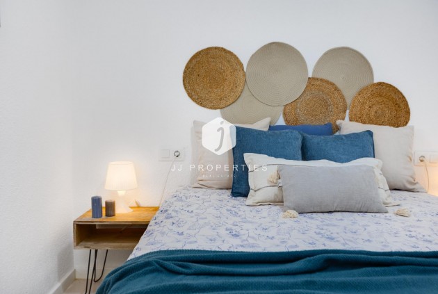 Z drugiej ręki - Mieszkanie w bloku -
Torrevieja - Cabo cervera