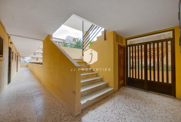 Z drugiej ręki - Mieszkanie w bloku -
Torrevieja - Cabo cervera