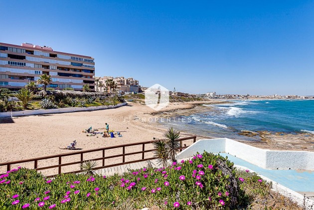 Z drugiej ręki - Mieszkanie w bloku -
Torrevieja - Cabo cervera