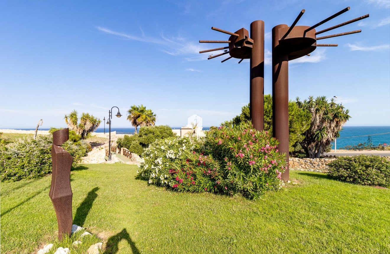 Z drugiej ręki - Mieszkanie w bloku -
Torrevieja - Cabo cervera