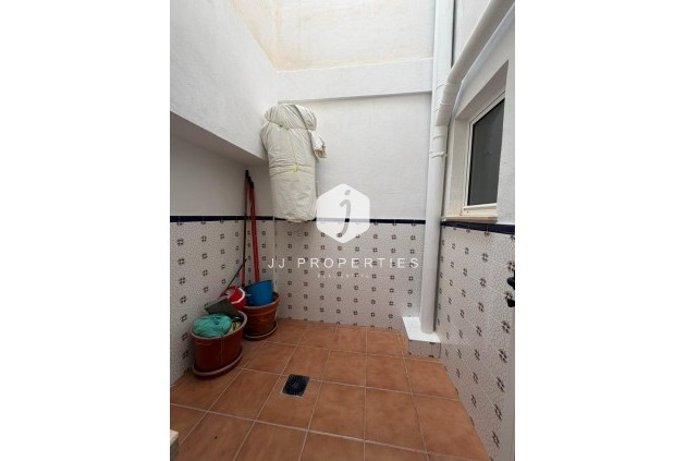 Resale - Chalet -
Guardamar del Segura - Pueblo