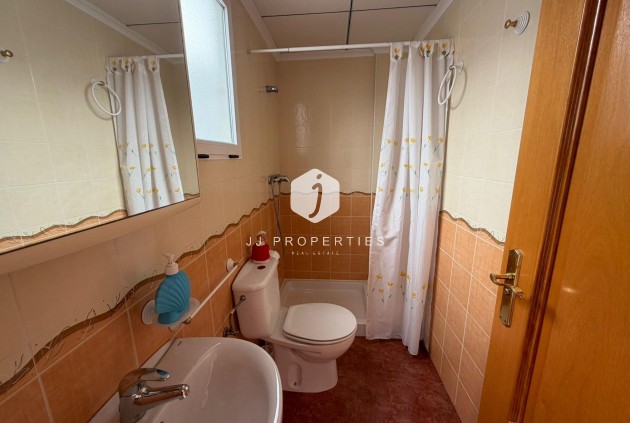 Resale - Chalet -
Guardamar del Segura - Pueblo