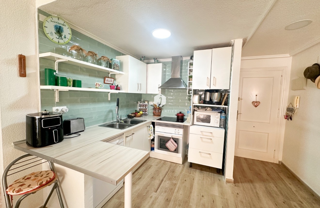 Resale - Apartment / flat -
Torrevieja - Costa Blanca