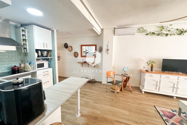 Resale - Apartment / flat -
Torrevieja - Costa Blanca