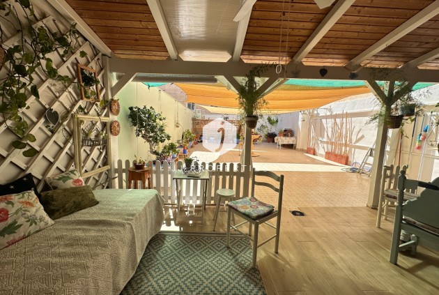 Resale - Apartment / flat -
Torrevieja - Costa Blanca