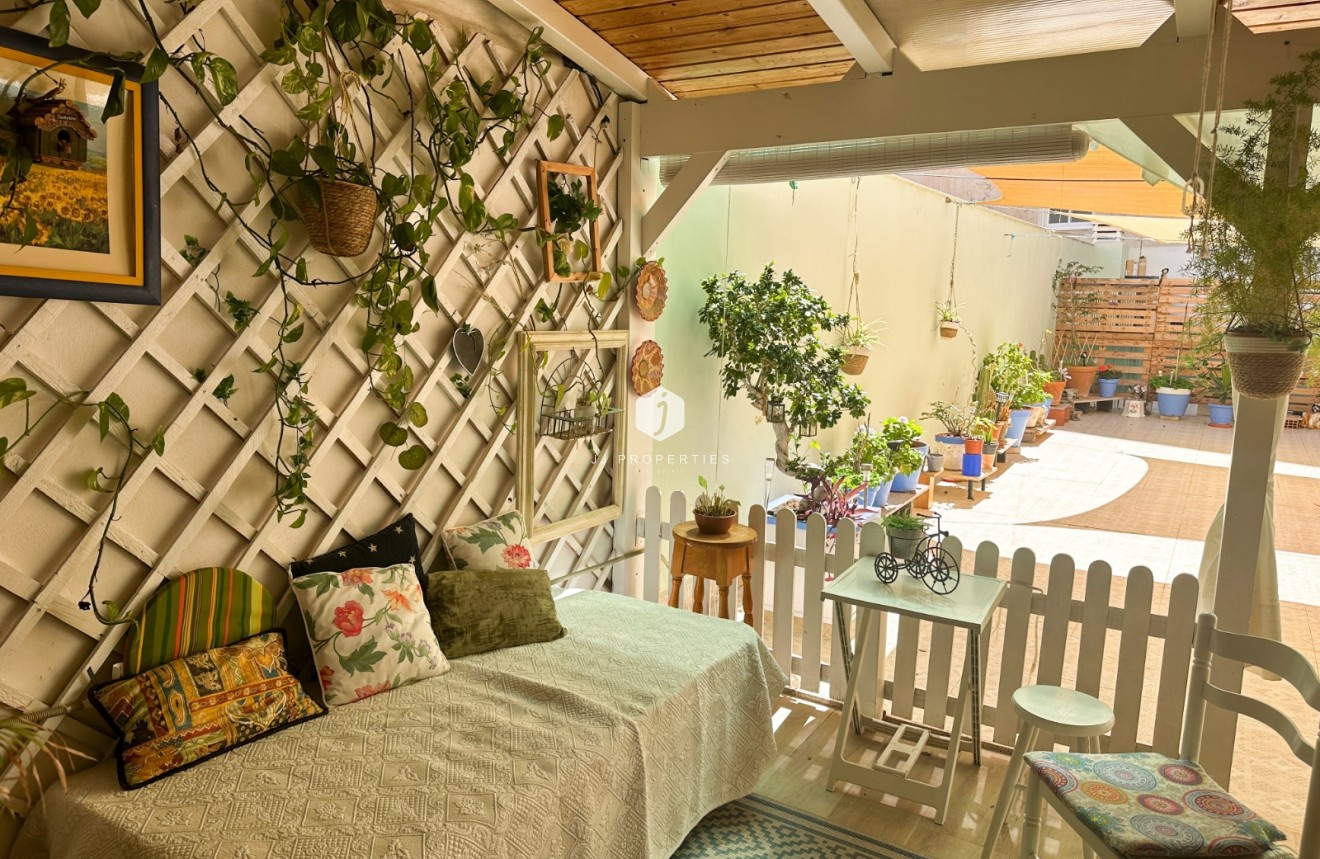 Resale - Apartment / flat -
Torrevieja - Costa Blanca