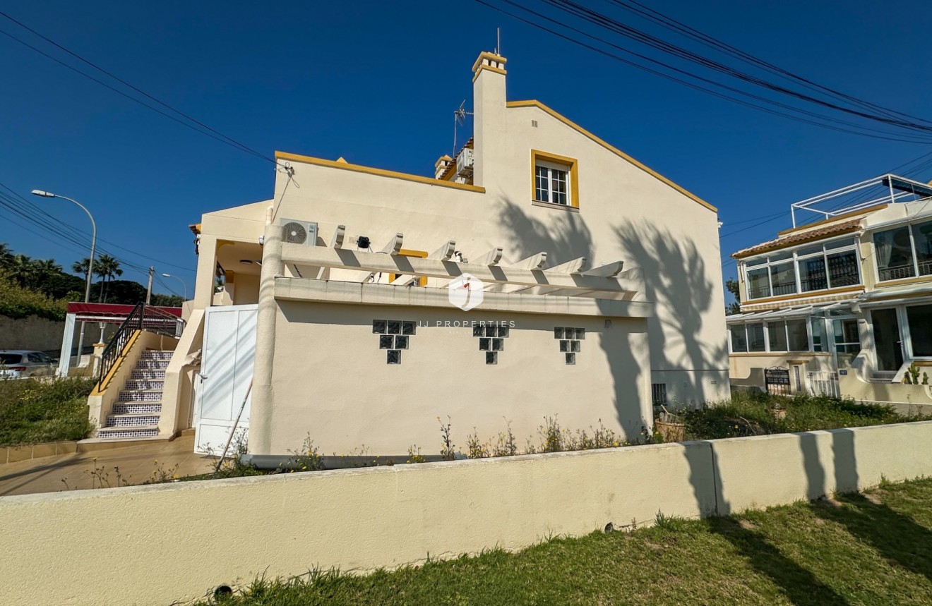 Resale - Duplex -
Orihuela Costa - Costa Blanca