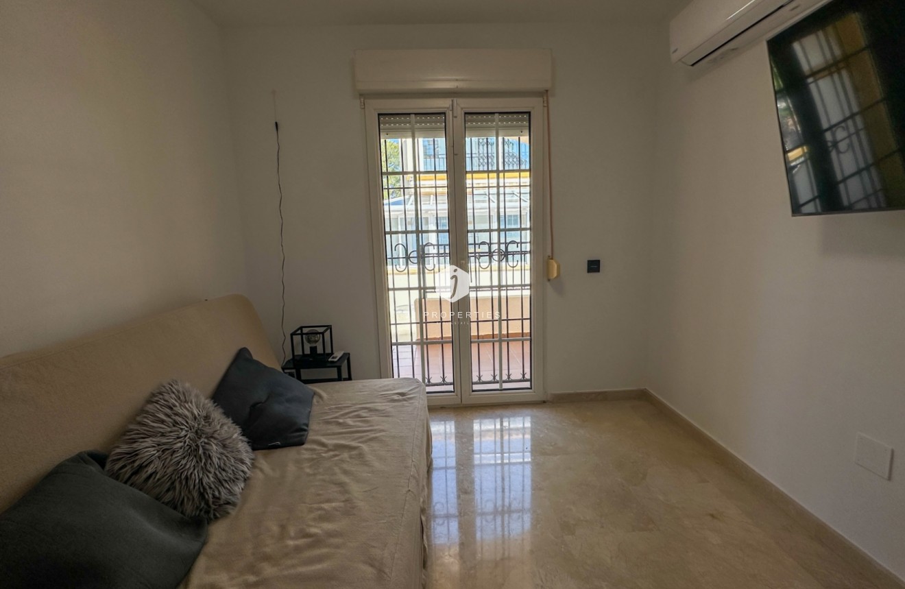 Resale - Duplex -
Orihuela Costa - Costa Blanca
