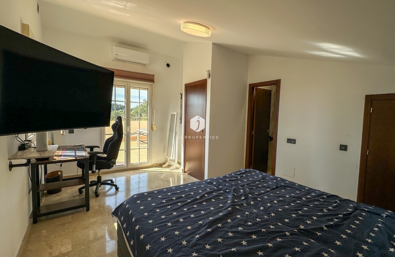 Resale - Duplex -
Orihuela Costa - Costa Blanca