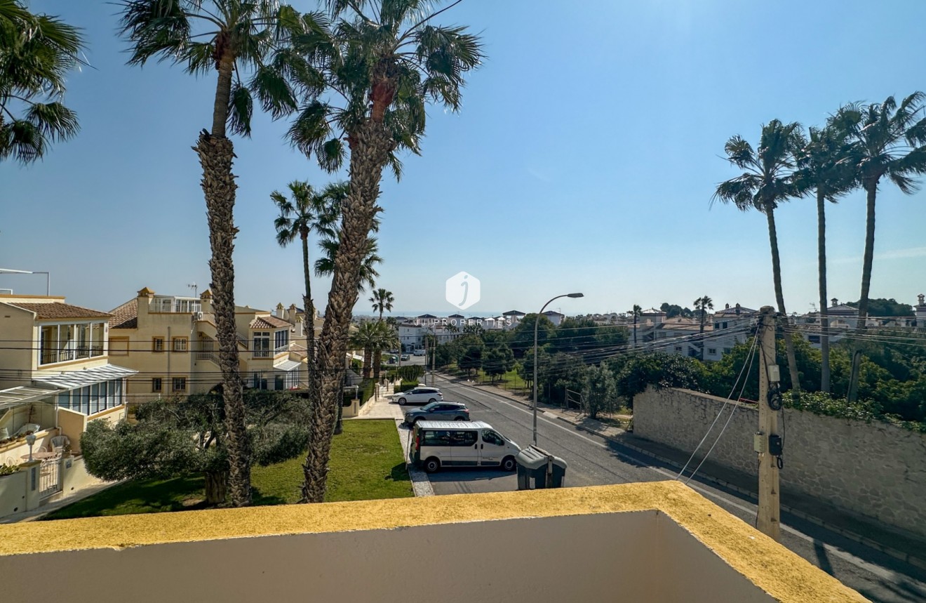 Resale - Duplex -
Orihuela Costa - Costa Blanca