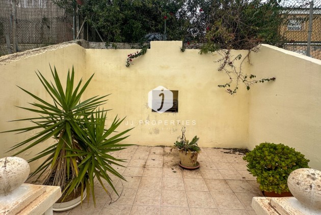 Tweedehands - Chalet -
Torrevieja - Costa Blanca