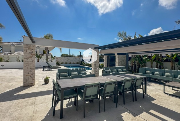 Aus zweiter Hand - Villa -
Orihuela Costa - Costa Blanca