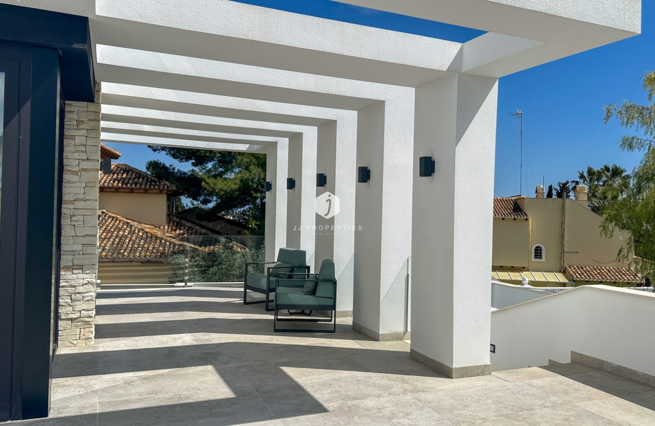 Aus zweiter Hand - Villa -
Orihuela Costa - Costa Blanca