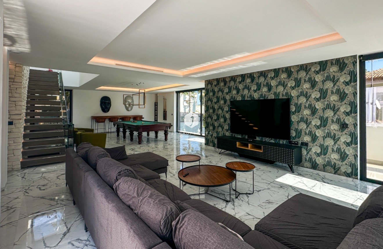 Aus zweiter Hand - Villa -
Orihuela Costa - Costa Blanca