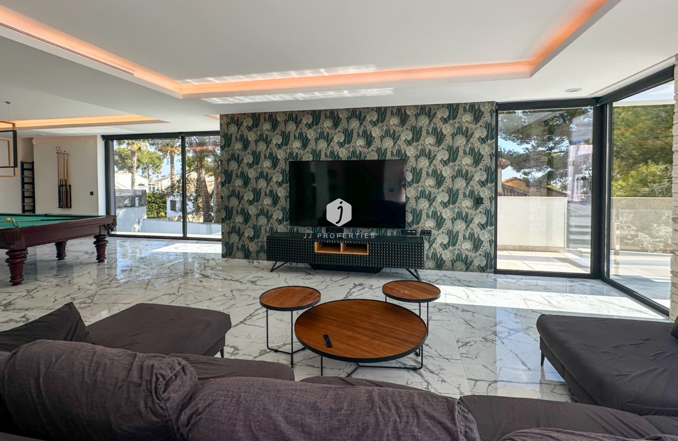 Aus zweiter Hand - Villa -
Orihuela Costa - Costa Blanca