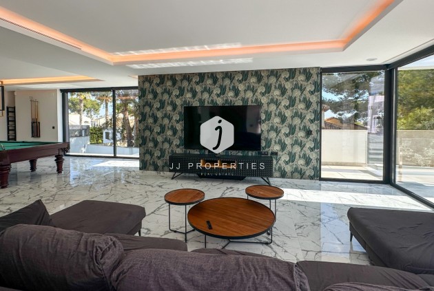 Aus zweiter Hand - Villa -
Orihuela Costa - Costa Blanca