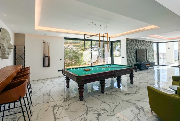 Aus zweiter Hand - Villa -
Orihuela Costa - Costa Blanca