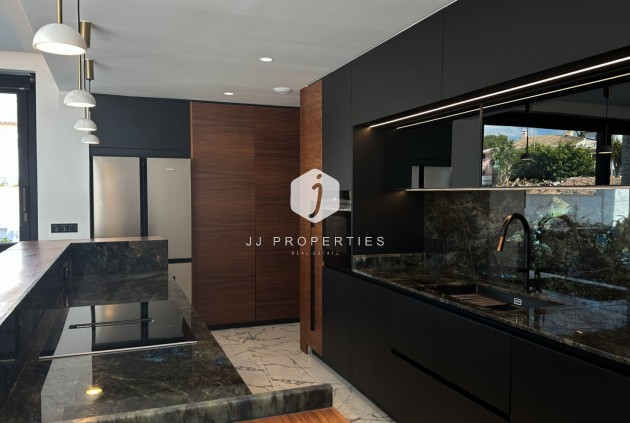 Aus zweiter Hand - Villa -
Orihuela Costa - Costa Blanca