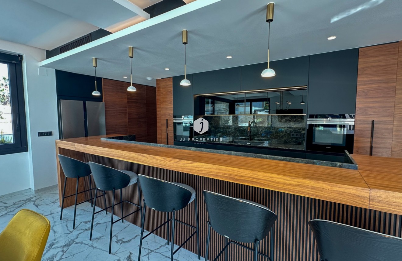 Aus zweiter Hand - Villa -
Orihuela Costa - Costa Blanca