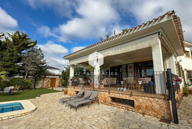 Z drugiej ręki - Villa -
Dehesa de Campoamor - Costa Blanca