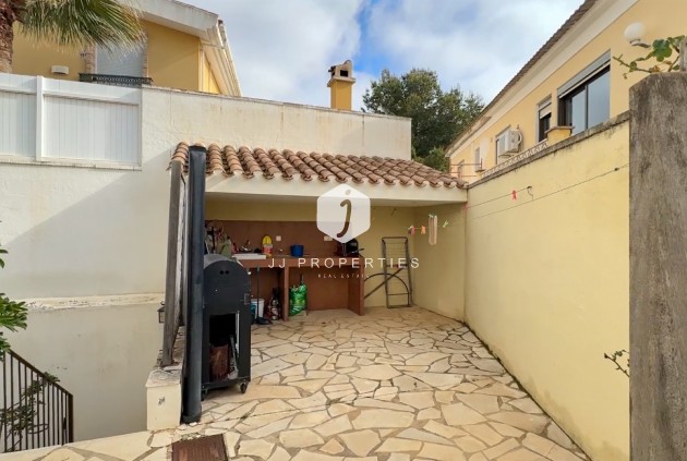 Z drugiej ręki - Villa -
Dehesa de Campoamor - Costa Blanca