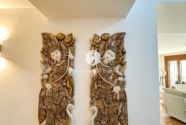 Z drugiej ręki - Villa -
Dehesa de Campoamor - Costa Blanca