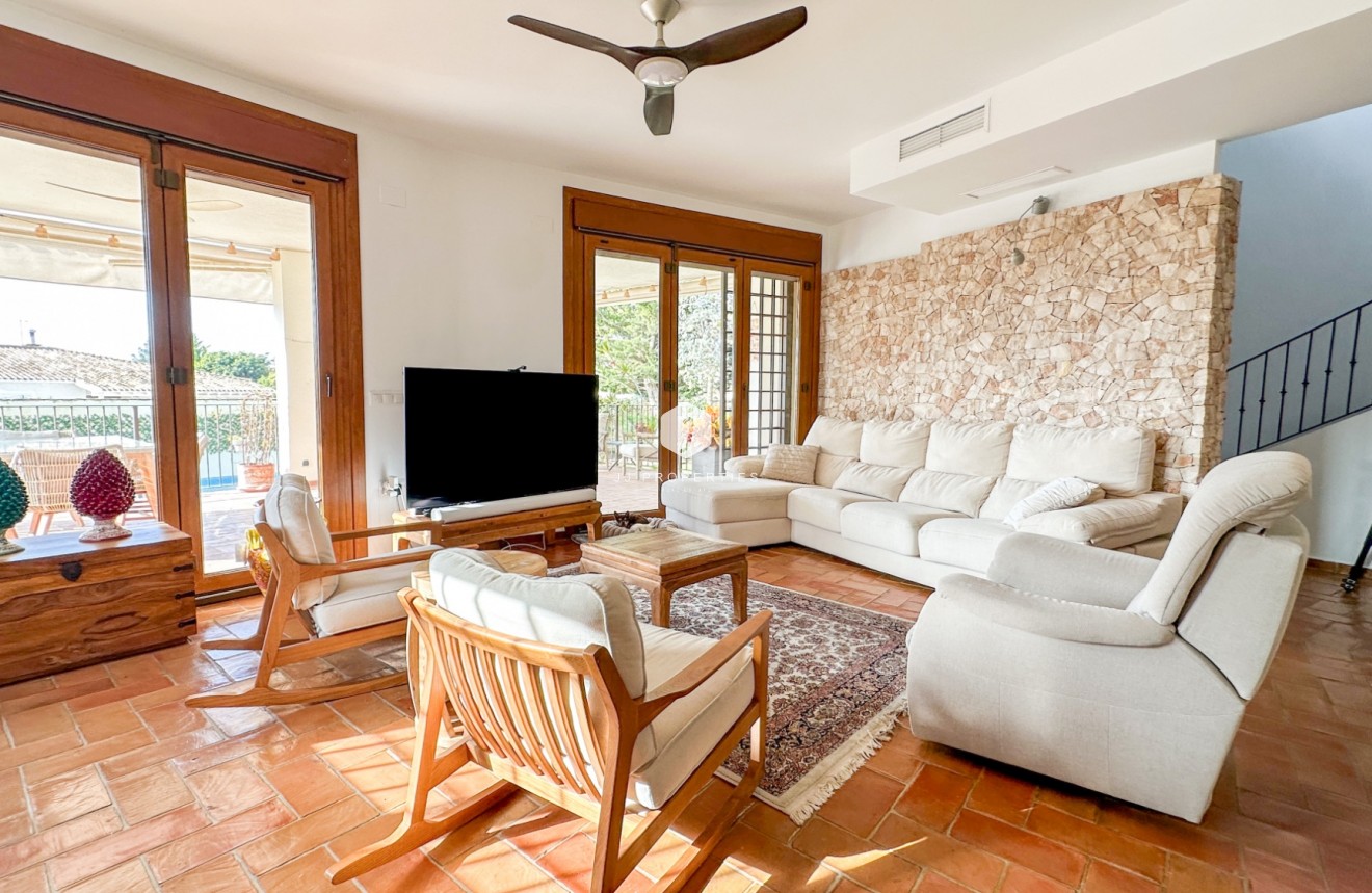 Z drugiej ręki - Villa -
Dehesa de Campoamor - Costa Blanca