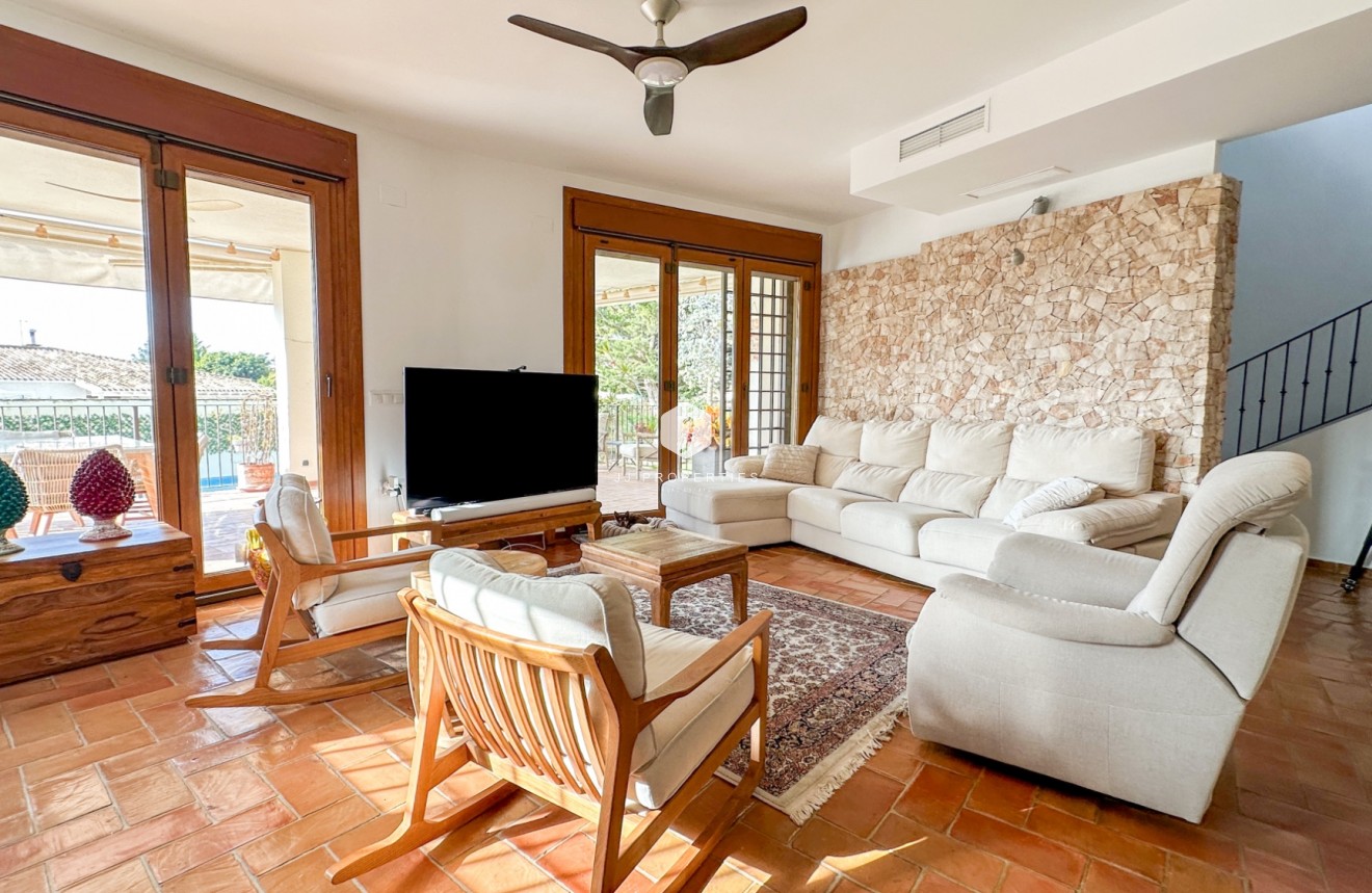 Z drugiej ręki - Villa -
Dehesa de Campoamor - Costa Blanca