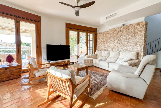 Z drugiej ręki - Villa -
Dehesa de Campoamor - Costa Blanca