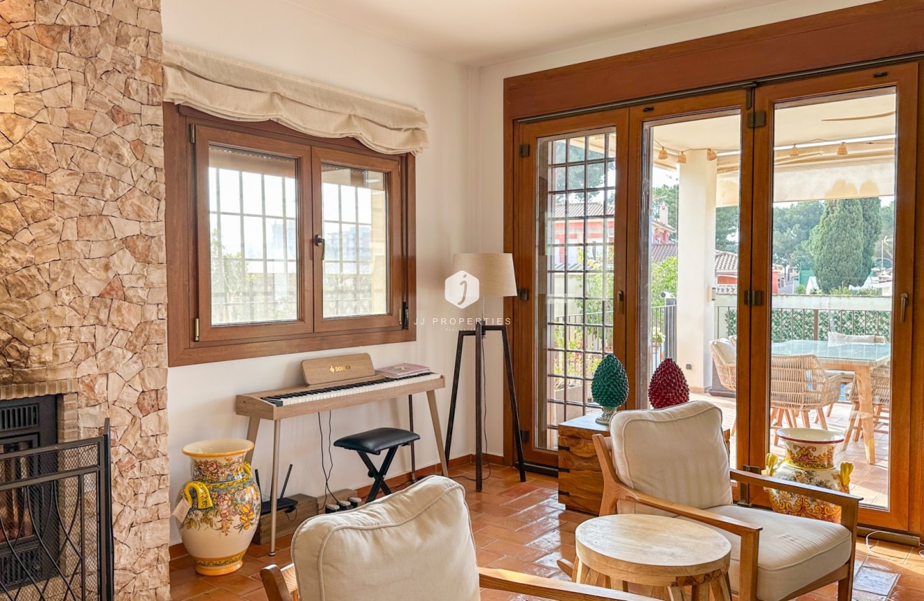 Z drugiej ręki - Villa -
Dehesa de Campoamor - Costa Blanca