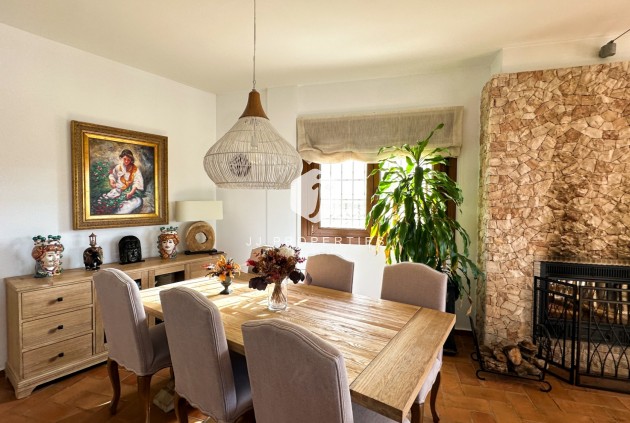 Z drugiej ręki - Villa -
Dehesa de Campoamor - Costa Blanca