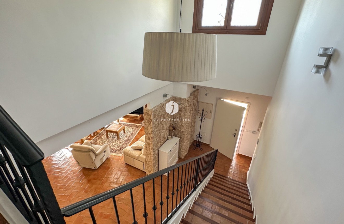 Z drugiej ręki - Villa -
Dehesa de Campoamor - Costa Blanca