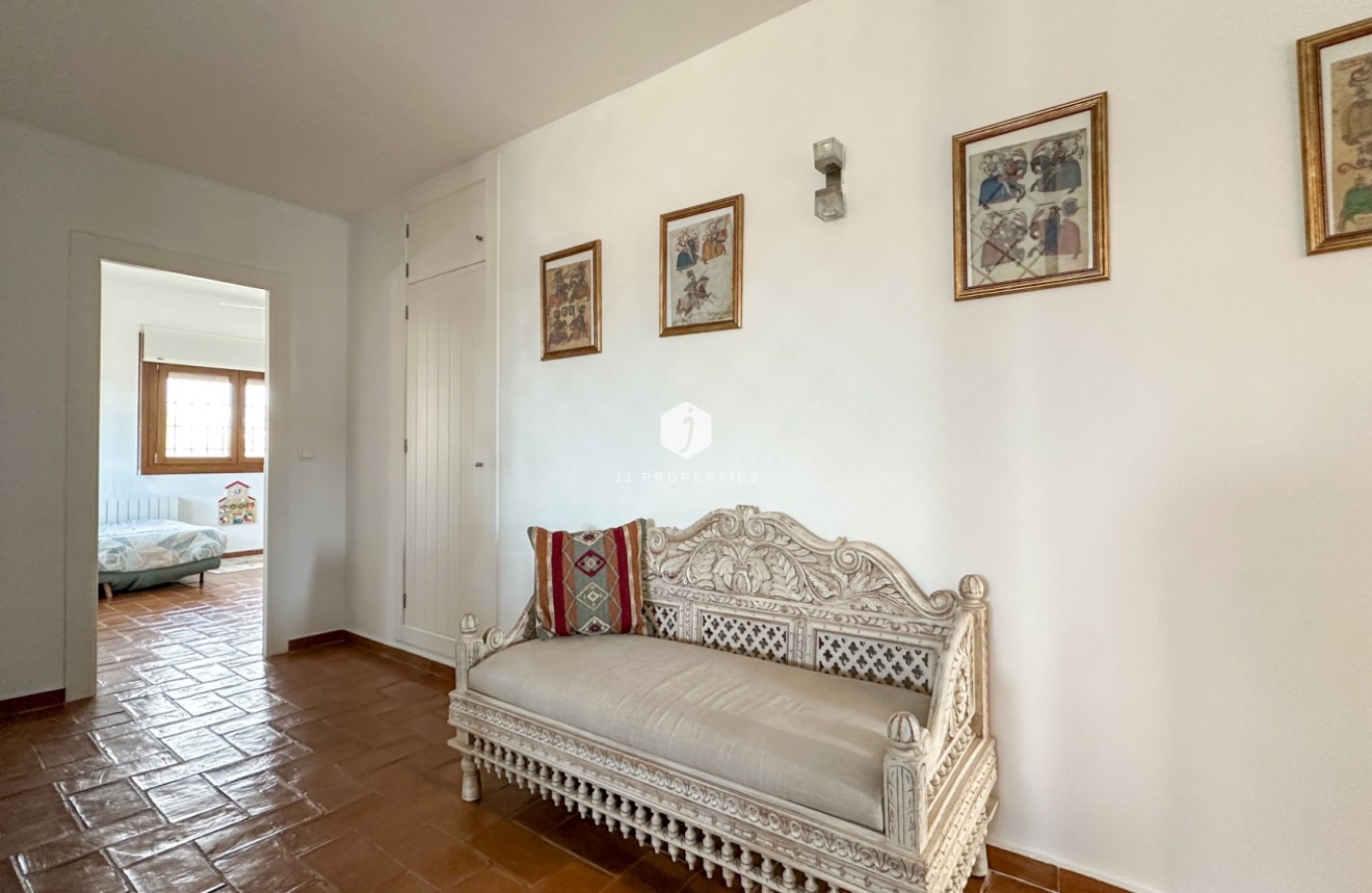 Z drugiej ręki - Villa -
Dehesa de Campoamor - Costa Blanca