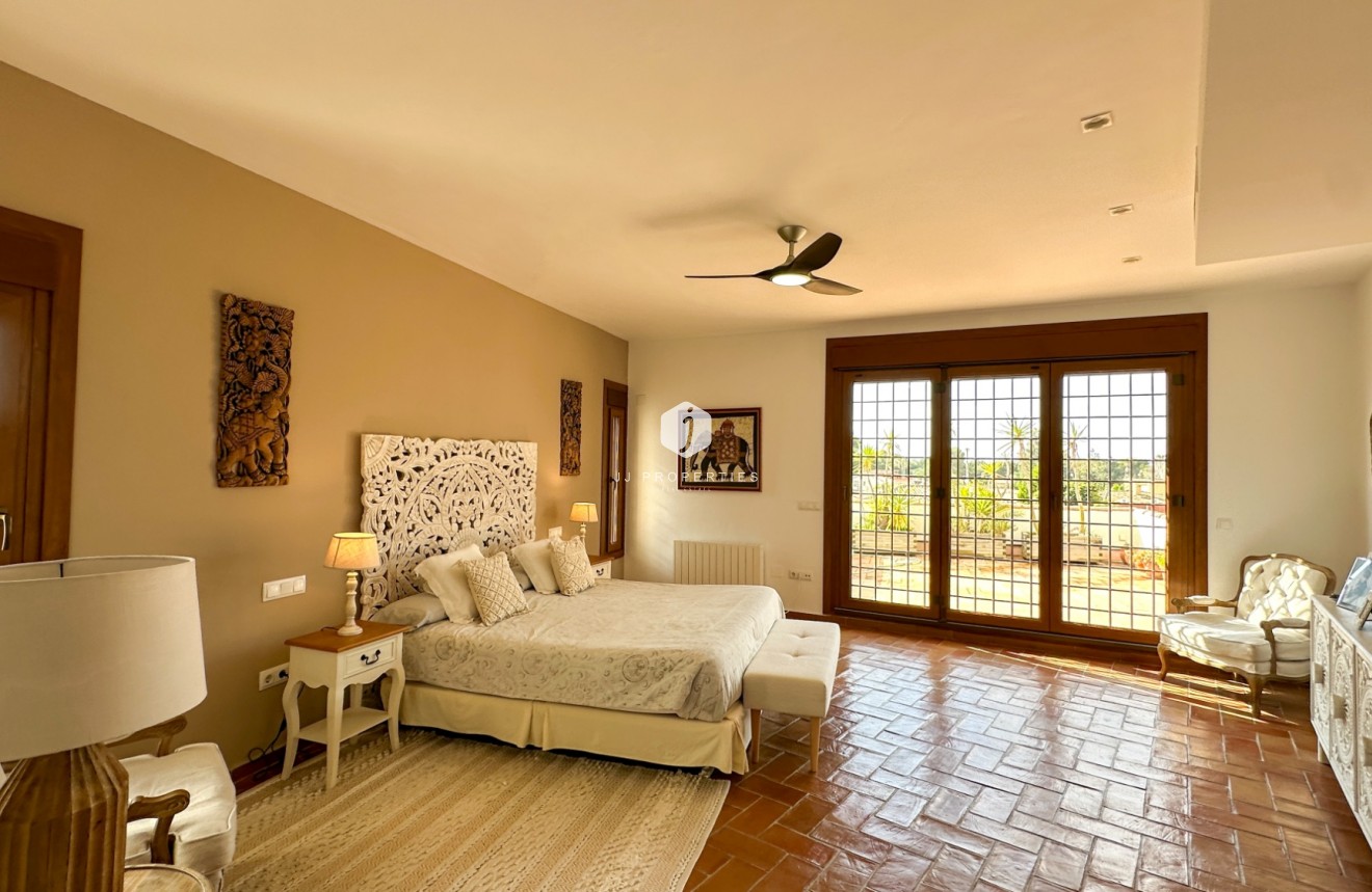 Z drugiej ręki - Villa -
Dehesa de Campoamor - Costa Blanca