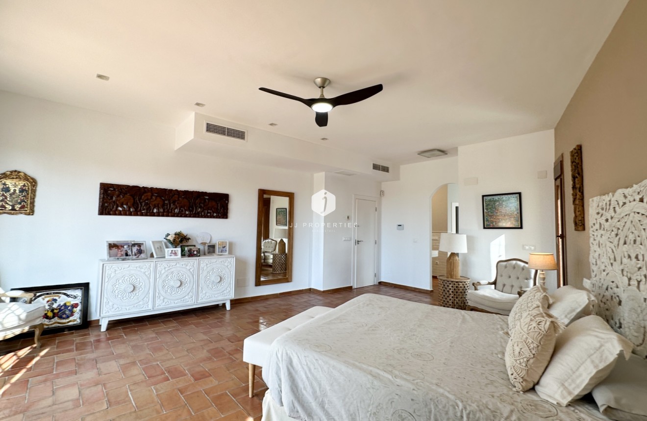 Z drugiej ręki - Villa -
Dehesa de Campoamor - Costa Blanca