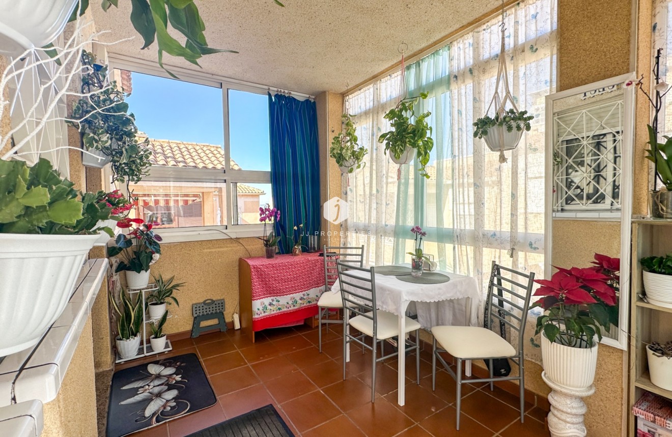 Resale - Apartment / flat -
Torrevieja - Costa Blanca