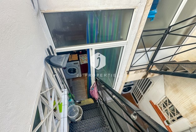 Resale - Apartment / flat -
Torrevieja - Costa Blanca