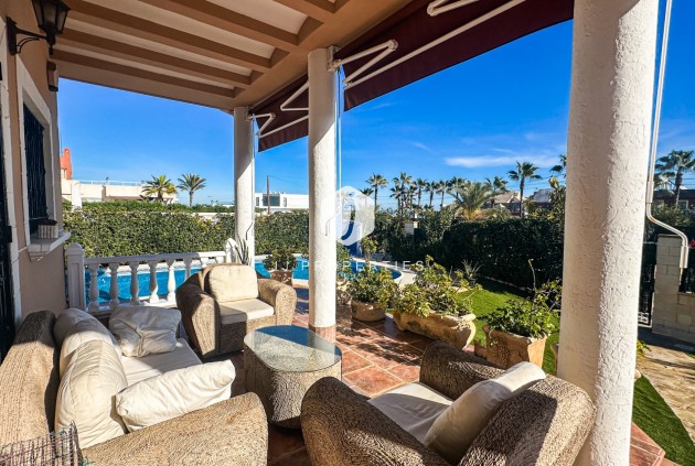 Tweedehands - Villa -
La Mata - Costa Blanca