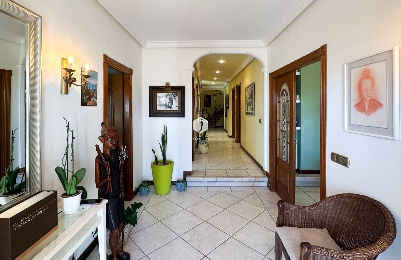 Tweedehands - Villa -
La Mata - Costa Blanca