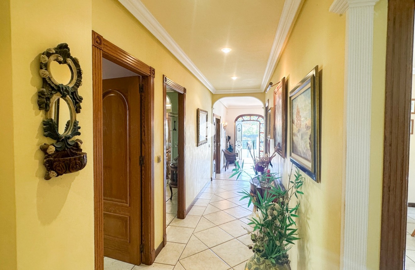 Tweedehands - Villa -
La Mata - Costa Blanca