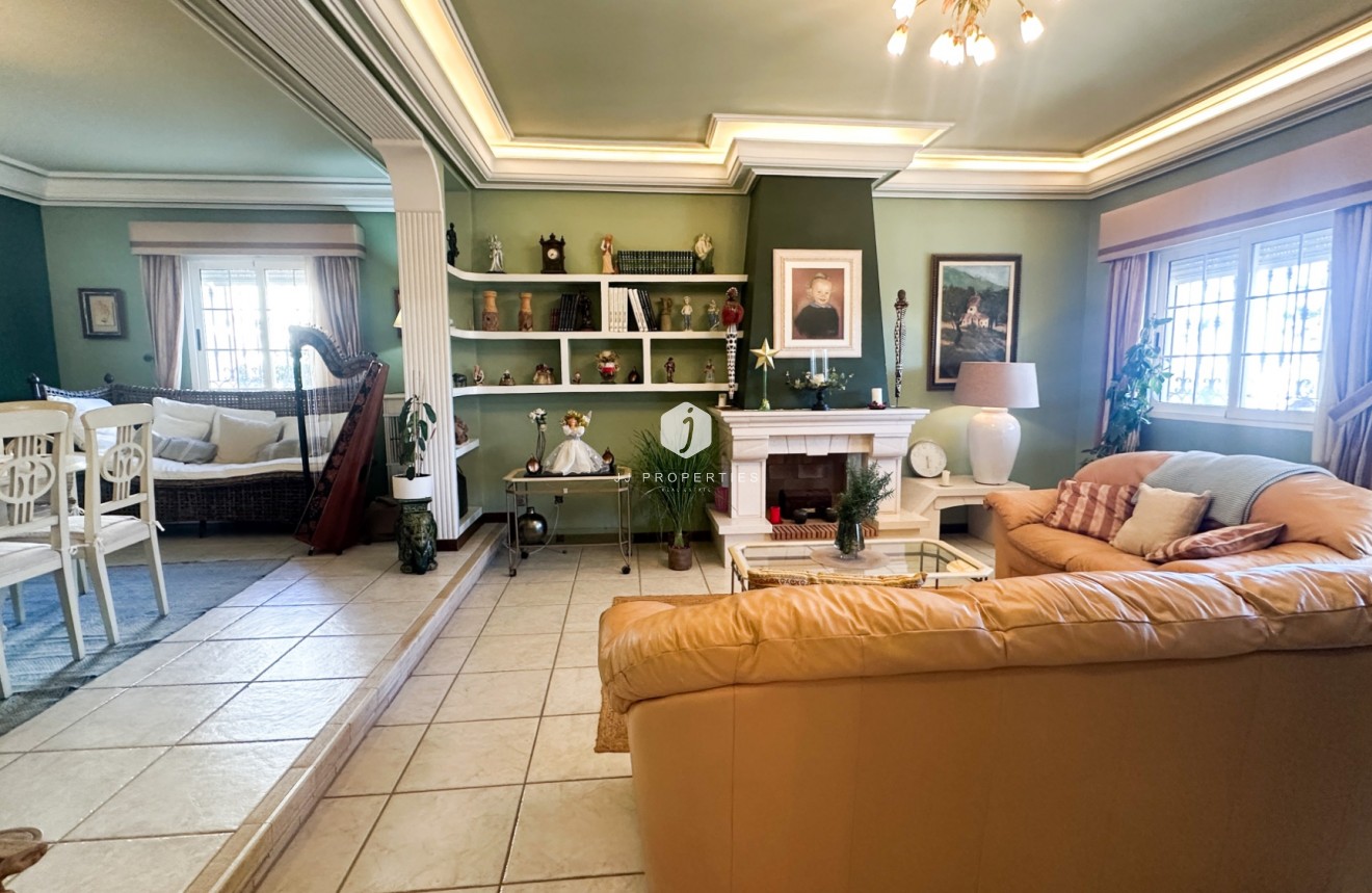 Tweedehands - Villa -
La Mata - Costa Blanca