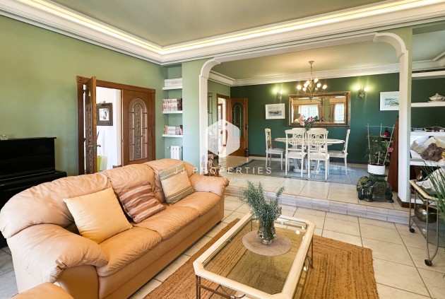 Tweedehands - Villa -
La Mata - Costa Blanca