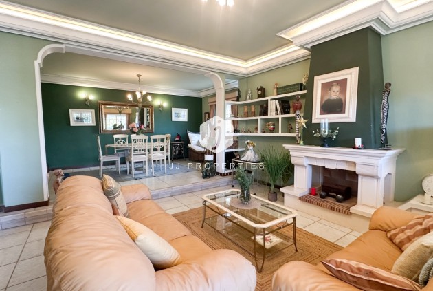 Tweedehands - Villa -
La Mata - Costa Blanca