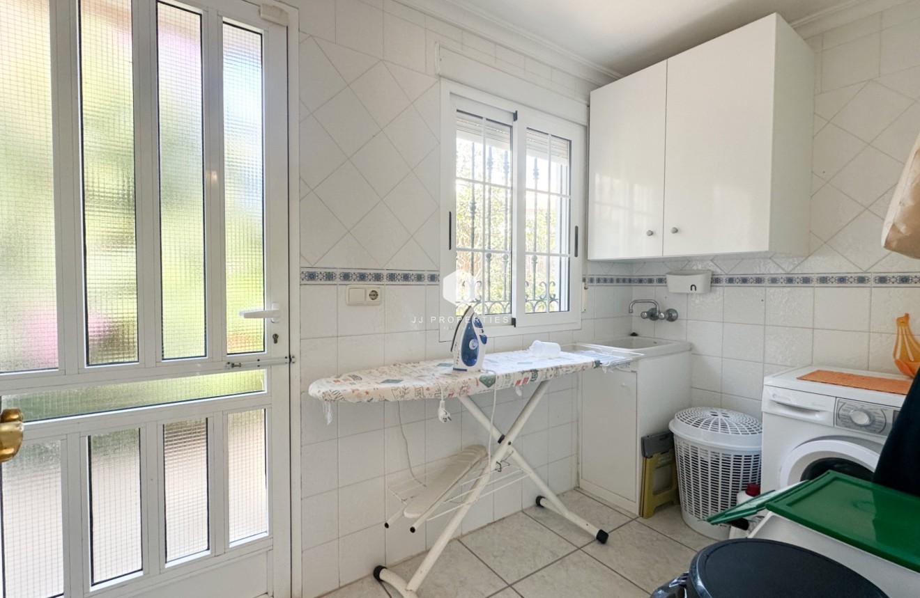 Tweedehands - Villa -
La Mata - Costa Blanca